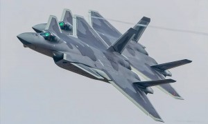 歼20雷达暴改背后，巴掌大芯片颠覆空战规则，太平洋上空悄然生变