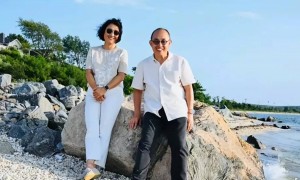 套走300亿后，潘石屹夫妇现身美国，满脸笑意