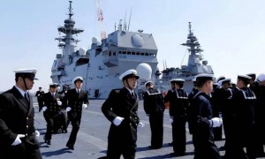 不声不响造了7艘准航母，美国终于醒悟，真正对手已非俄罗斯