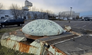 48小时3次致命突袭！胡塞无人机撕破以色列核防线，中东核战阴影逼近临界点