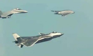 我们落后了？土耳其完成“世界首次无人机发射空空弹”，性能如何