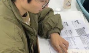 清华保研生撰文缅怀患癌去世父亲获百万网友点赞，遭网暴造谣“不孝子”，本人回应