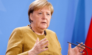 默克尔突然放话,指出谁是俄乌罪魁祸首,欧洲真没钱支援乌克兰了,4国会成替罪羊?