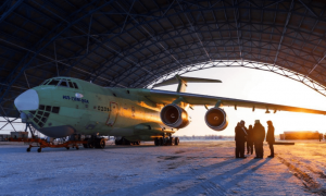 中国用行动,让俄罗斯见识到了实力,中方一口气订购了20架伊尔78加油机!