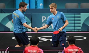 乒乓球男团半决赛:卡尔伯格逆转张本智和 瑞典3-2大逆转日本进决赛